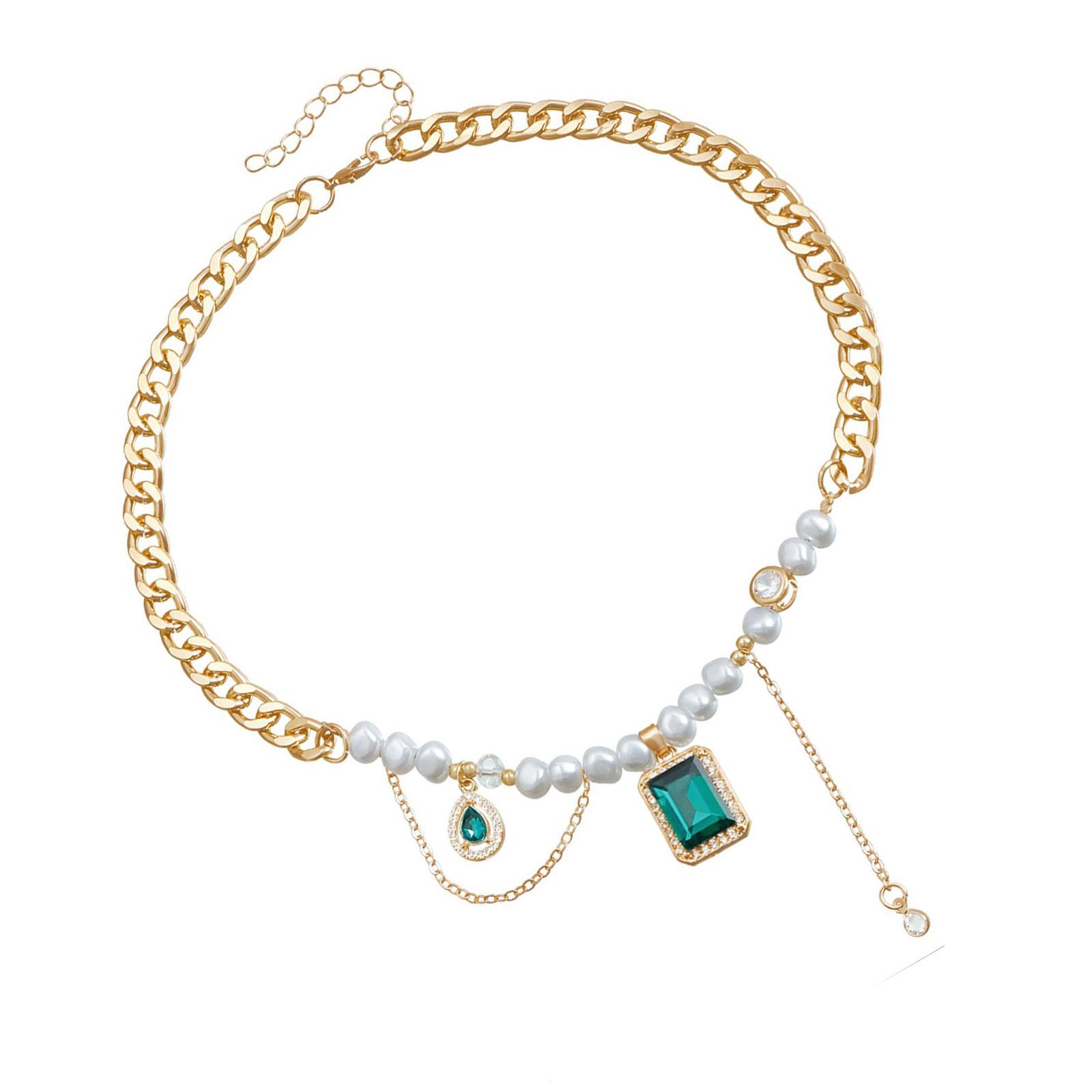 

Fashionable Women s Choker Necklace with Green Zircon and Imitation Pearls Highlighting Neckline Elegant Charm