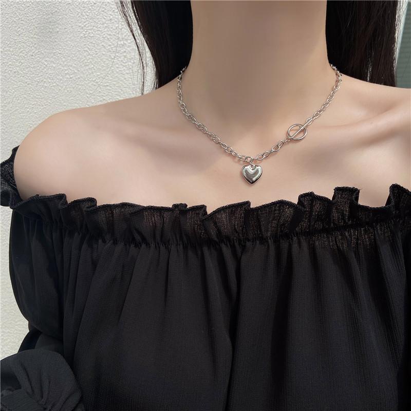Punk Thick Lock Chain Heart Shape Pendant Choker Necklace For Women Retro Color Metal Neck Chain Female Jewelry Gift