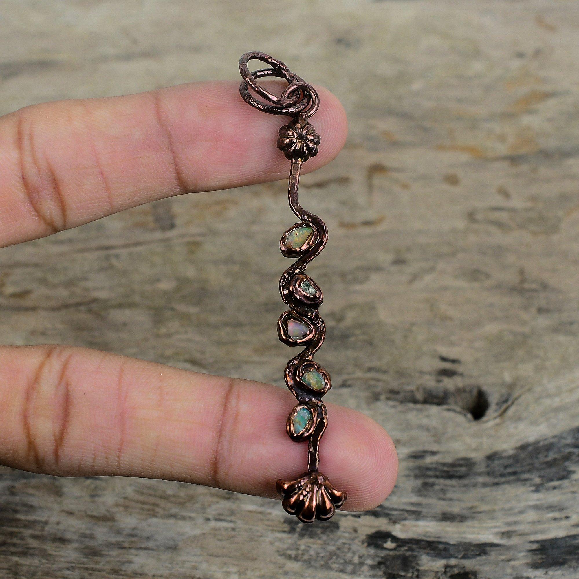 

Подвеска с эфиопским опалом, гальванопластиковая медная подвеска, подвеска из драгоценного камня ручной работы, уникальное гальванопластиковое украшение, винтажная подвеска, подарки на годовщину