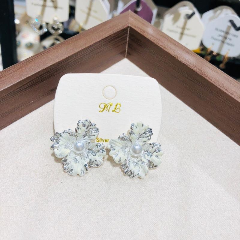 Vintage Enamel Four Le Flower Frewater Genuine Pearl Stud Earrings Needle Retro Court Sle Jewelry