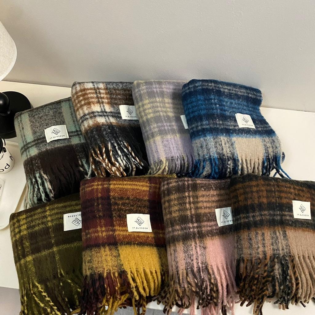 Autumn and Winter New Products Retro Atmosphere Brown Plaid Scarf Men and Women Ramen Mohair Enlarged Thickened Shawl Scarf