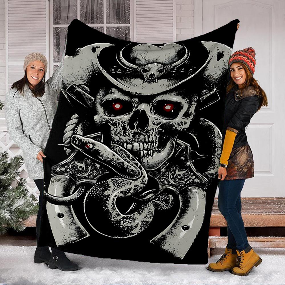 1pc Skull Snake Print Throw Blanket Polyester Fiber, Lightweight Flannel, Soft & Warm, All Season Use for Outdoor, Camping Digital Print