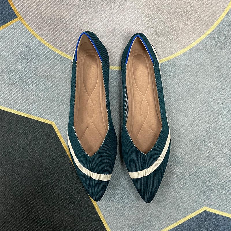 Classic Queen Women's Pointed Toe Fly-Knit Flats, Multicolor, Plus Size 41-43