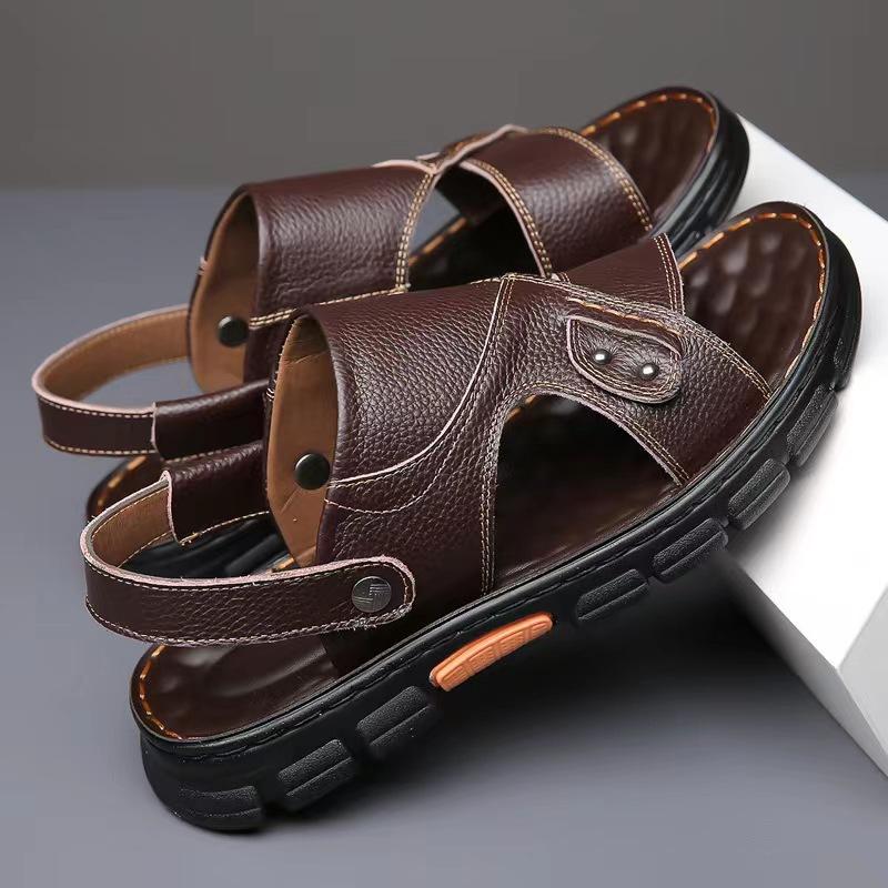 Sandals men's new summer breathable casual beach shoes thick-soled non-slip outer wear dad leather cool slippers dual-purpose