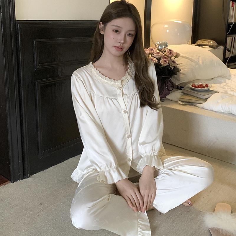 

2025 Women s High-End Ice Silk Pajama Set: Round Neck, Lace, Long Sleeve & Pants, Versatile for Home or Outdoors Medium мигдалевий/вершковий