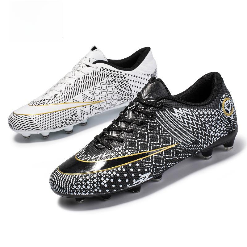 Zhenzu Unisex TPU Long Spike Low-Top Football Training Shoes, Mandarin Duck Black and White.