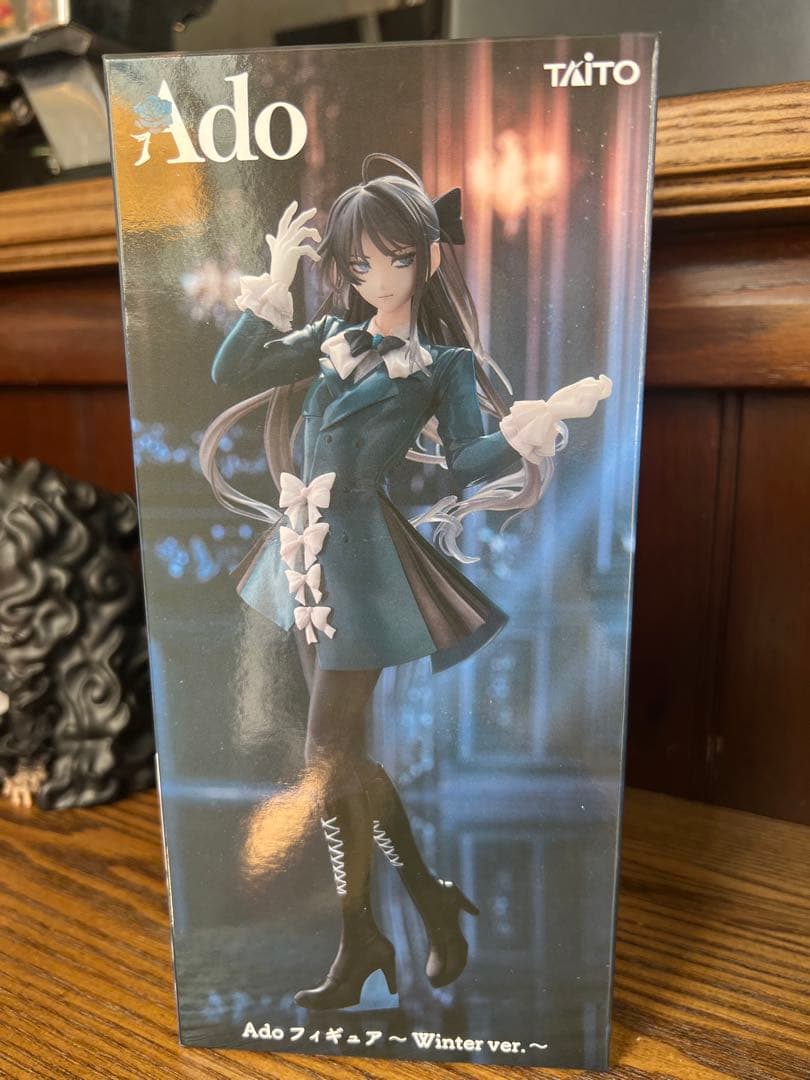 

[USED] Round One Limited Ado Figure Winter ver.