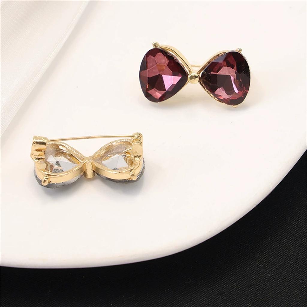 1Pc Exquisite Cute Butterfly Brooch Charm Retro Pin Creative Sweet Romantic Jewelry Accessories Birthday Party Festival Gift