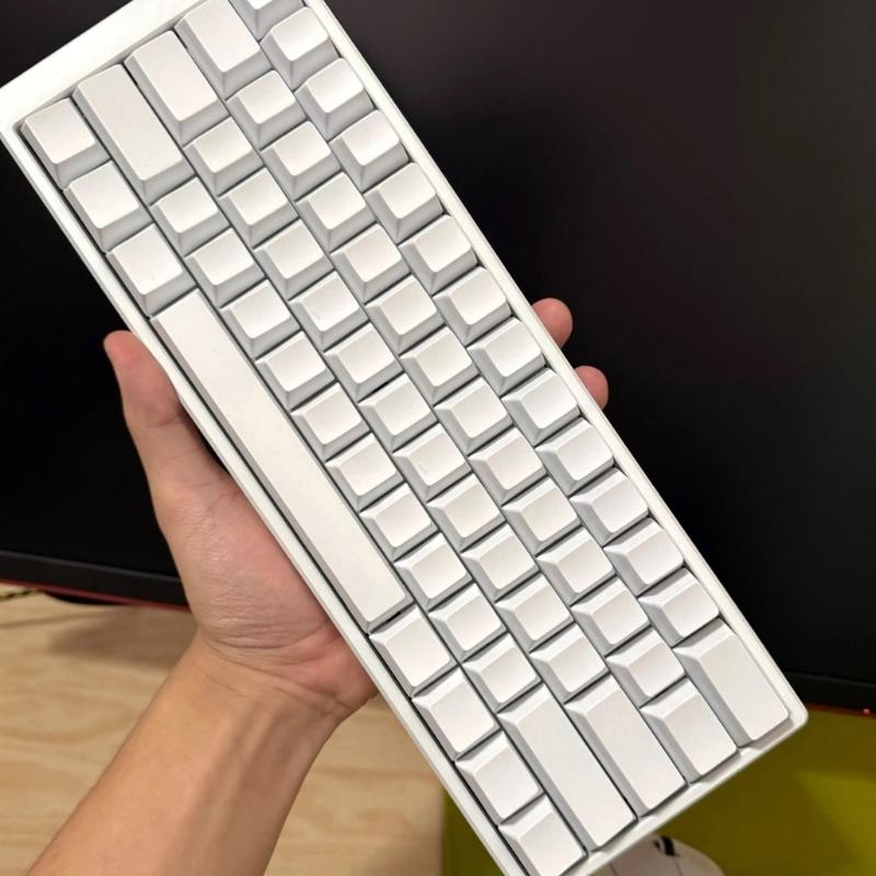 Original Height 61 Key White Keycaps Durability PBT Keycap For Customizing Mechanical Keyboards At Home Or Work
