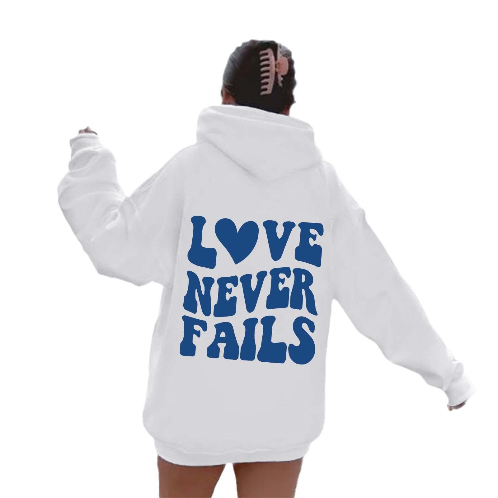 Осенняя женская толстовка с капюшоном и рукавами на плечах с буквенным принтом — фото 6