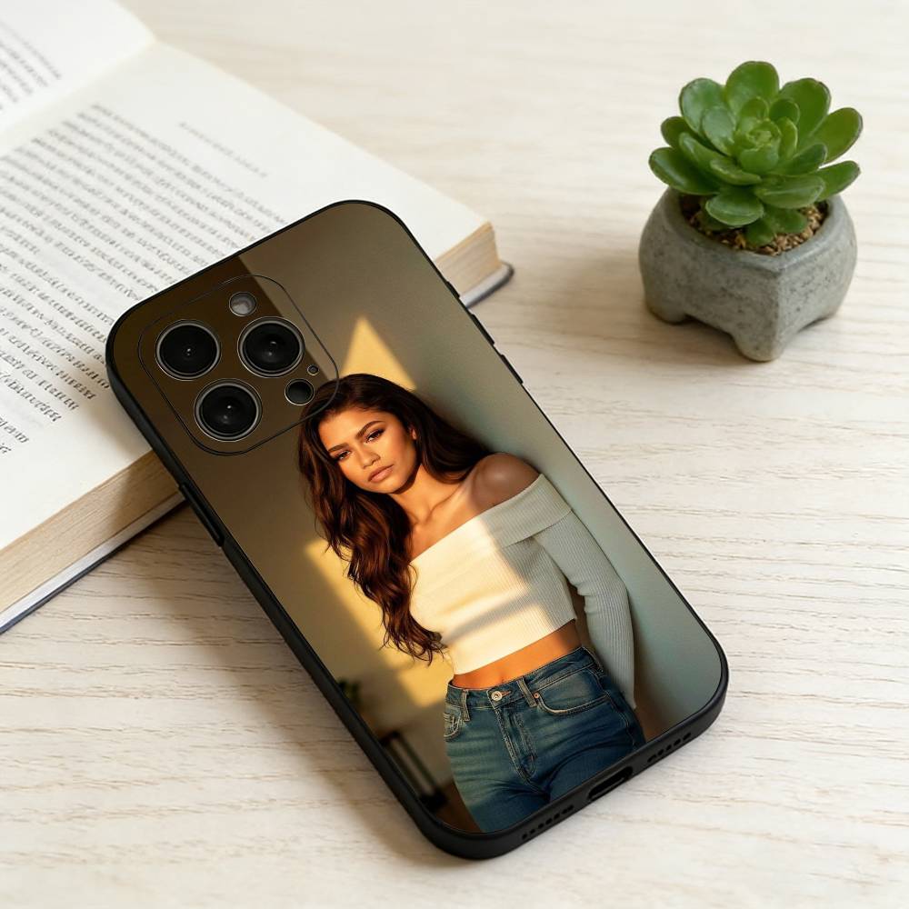 Z-Zendaya Phone Case Silicone Soft For IPhone 17 16 15 14 13 12 11 X XR Plus Pro Max Plus