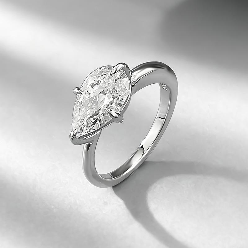 Birnenförmiger Tropfen S925 Silber Weißer Diamantring in Krappenfassung - Klassisch & Modisch