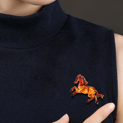 Horse Brooch Retro Style Enamel Pin Smooth Line Design Animal Pin Metal Edging Lightweight Suit Lapel Badge