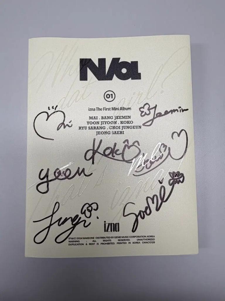 IZNA Album What! Sign Ban + Poka