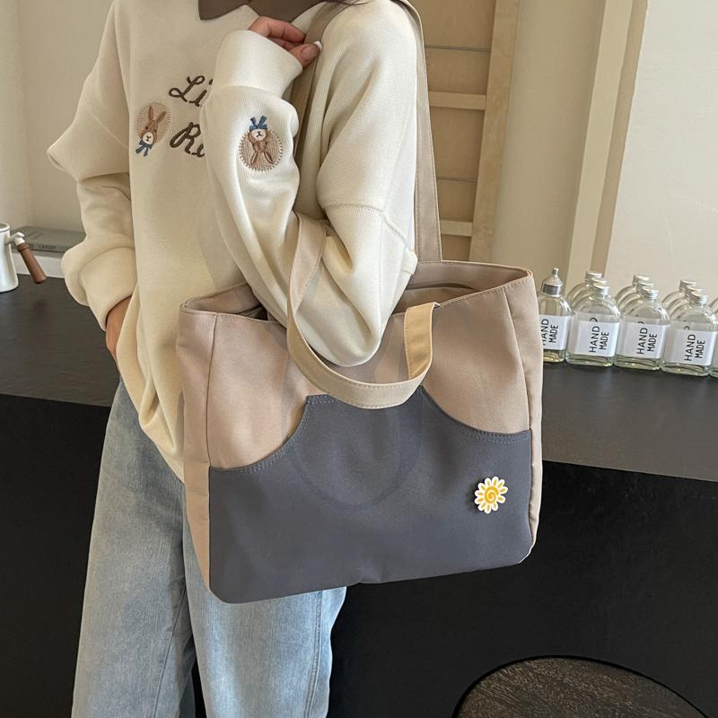 Kontrastowa torba damska duża pojemność torba tote lekka studencka torba na ramię do klasy