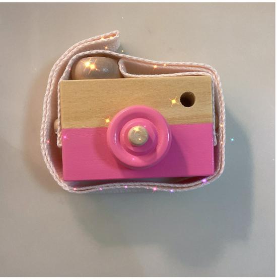 Wooden Children's Camera: Early Education Toy for Creativity and Home Decoration
