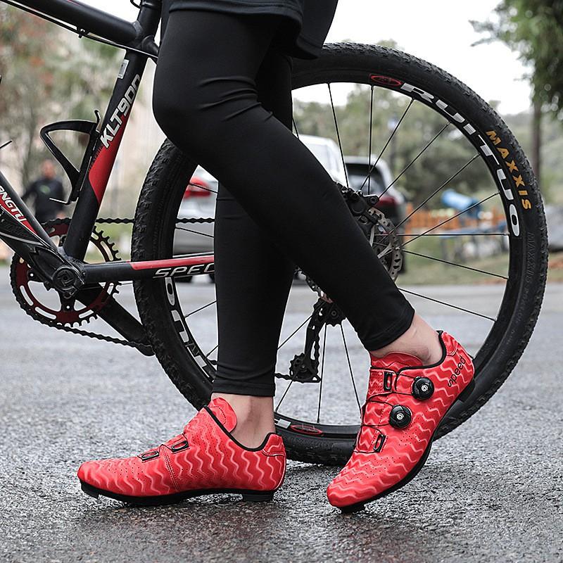 Chaussures de cyclisme pour homme avec compatibilité de cale Route VTT Vélo de montagne Semelle rigide Antidérapant Respirant Léger Soutien