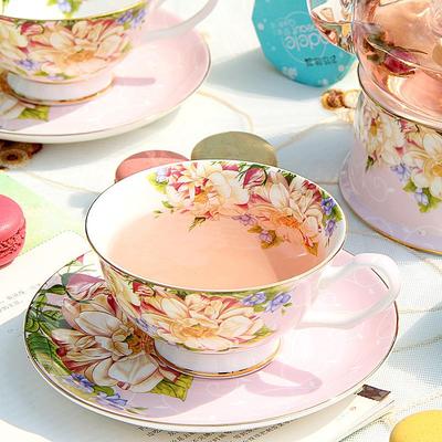 Kaffeetasse und Untertasse aus Bone China mit Löffel, Blaue Blumen Luxuriöses und Exquisites Porzellan Teetassenset