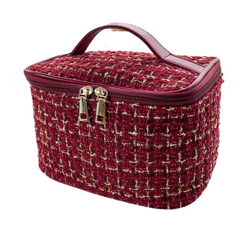 Korean-style Large-Capacity Cosmetic Bag, Niche Design Portable Makeup Case with Handles, Cute Toiletry Organizer for Travel