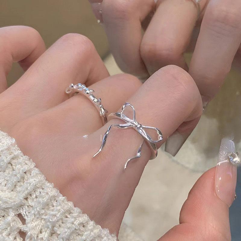 

Елегантне відкрите кільце з нерегулярним бантом у формі серця для жінок, дівчат, панк, готика, сріблястий колір, регульовані парні каблучки Y2K Жіночі модні ювелірні вироби в подарунок мигдалевий