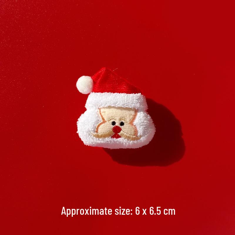 Women’s Cute Christmas Plush Doll Brooch - Festive Pin for Sweaters, Scarves, or Bags