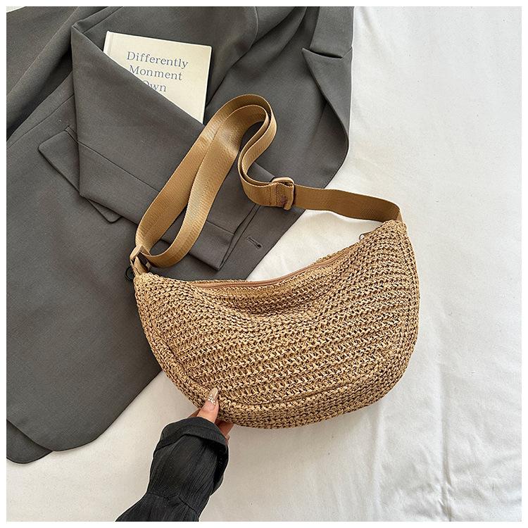 

Large-capacity woven straw bag women s spring and summer 2025 new niche crossbody dumpling bag high-end beach bag хаки