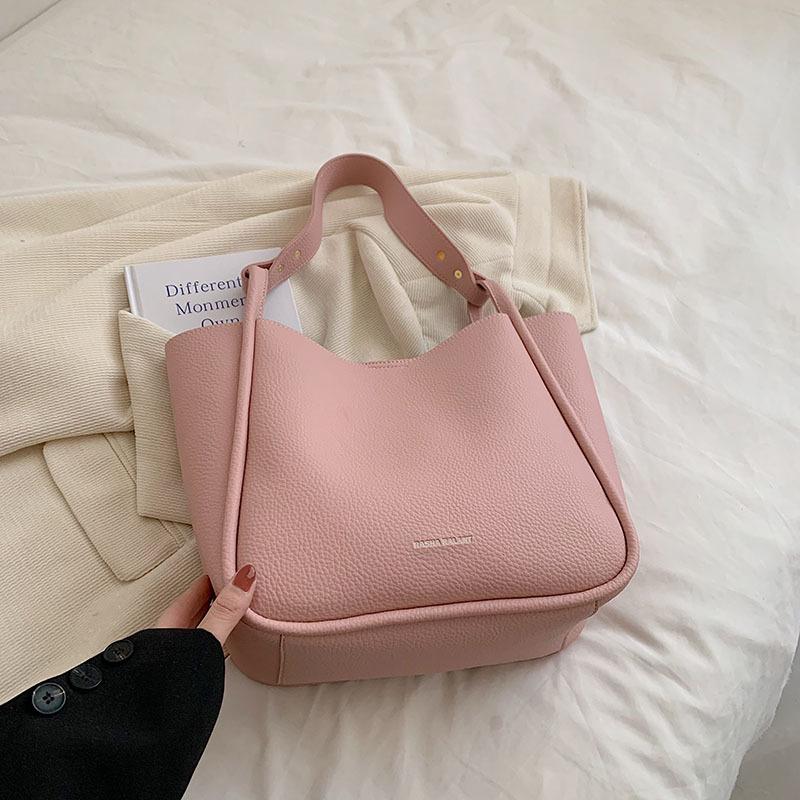 Designer Crossbody Women's Bag  Summer New PU Material Large Capacity Bag Fashion Versatile Commuter Underarm Bag