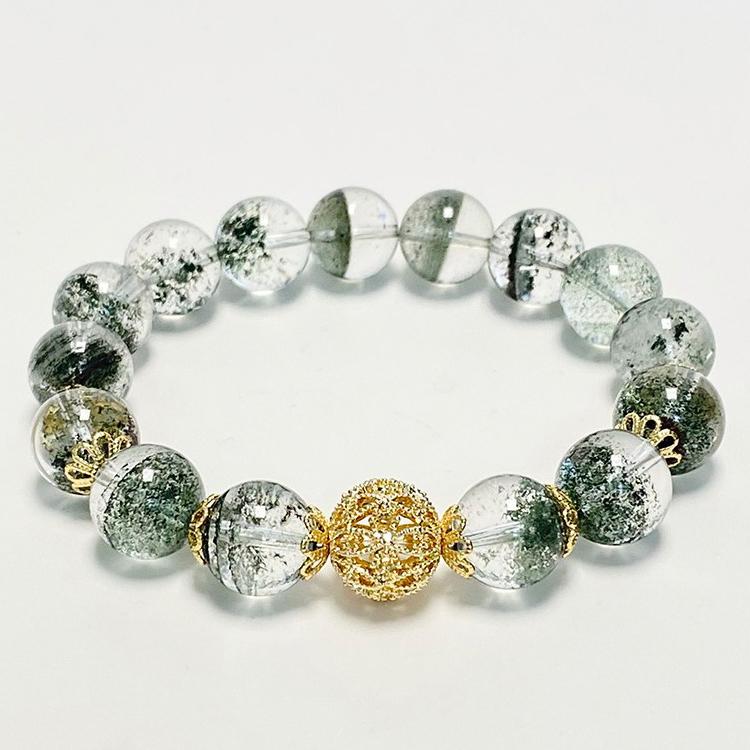 

Женский браслет из натуральных кристаллов, приносящий процветание и меняющий судьбу