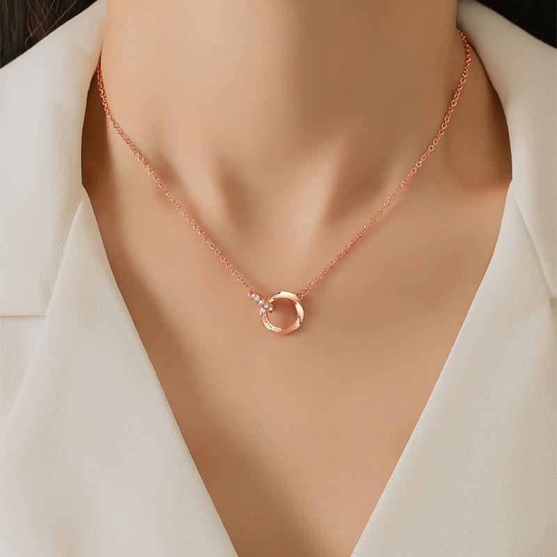 Elegant S925 Sterling Silver Water Drop Necklace - Women's Luxury Niche Design Choker with a Simple, Trendy Style.