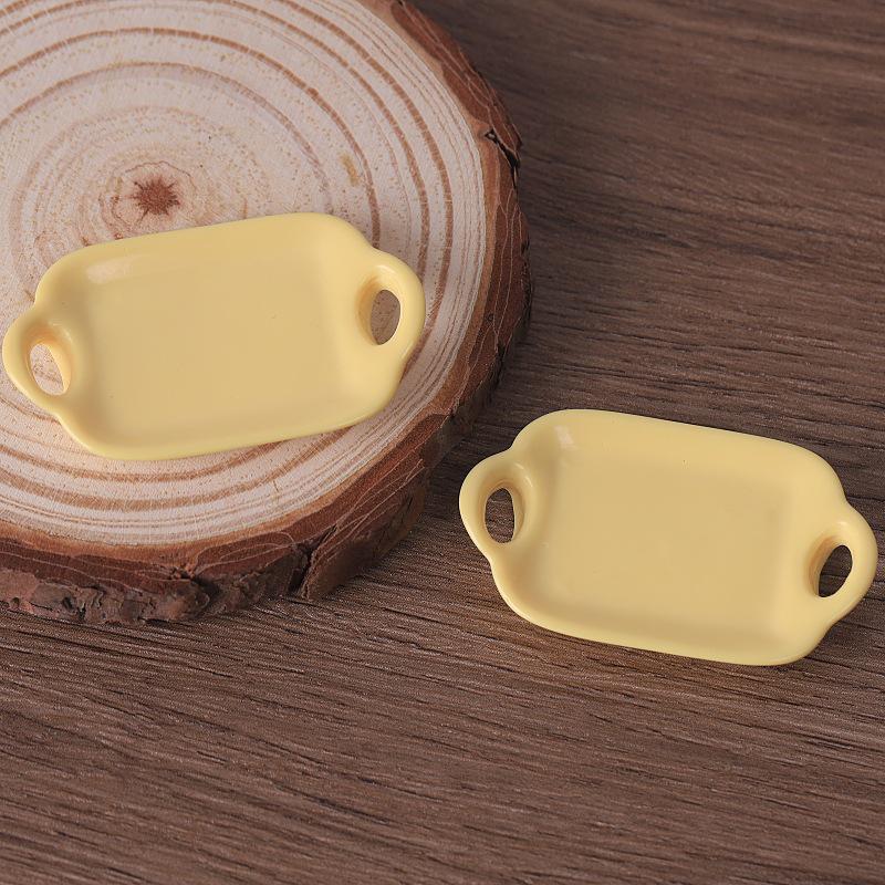 

Миниатюрный набор столовых приборов для кукольного домика: Двухушковая тарелка и поднос с самодельным кремовым клеем, аксессуары из смолы ручной работы