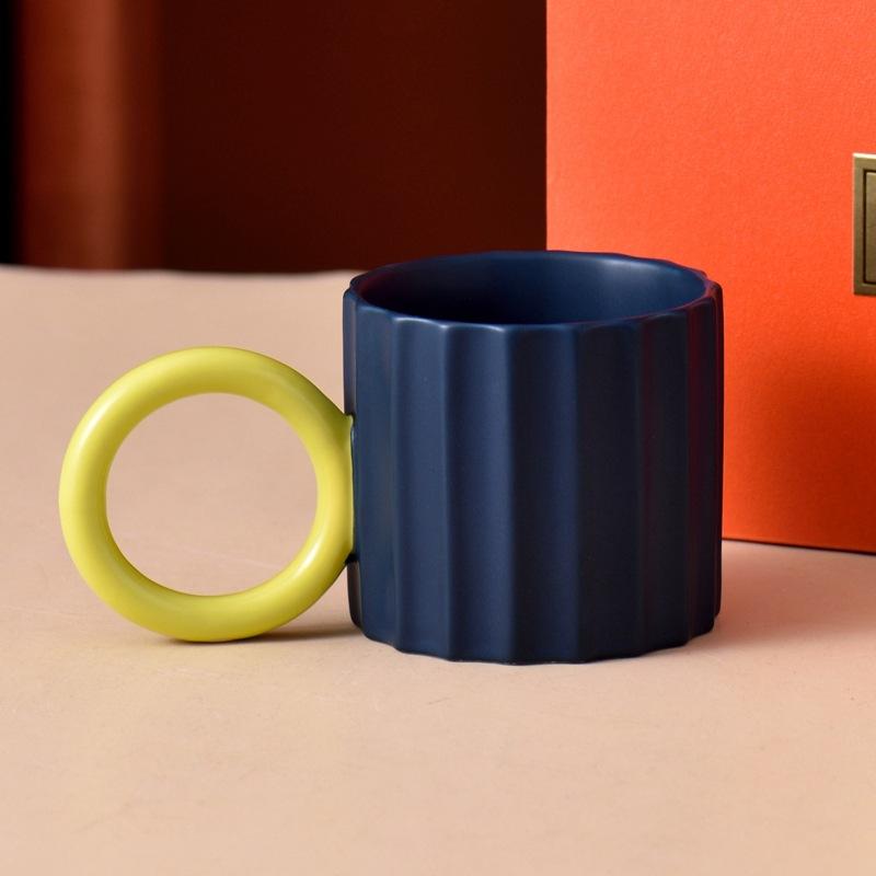 Hochwertige Tasse im Ins-Stil Nischendesign Tasse Geschenkbox Kreative Wassertasse Kontrast Kaffeetasse