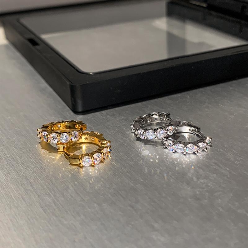 Zirkon Metall Silber Ohrringe Damen Leichter Luxus Nische High-Level-Gefühl von Klein Exquisit Hundert mit Ohrringen Günstige Zarte Ohrringe Tägliches Tragen