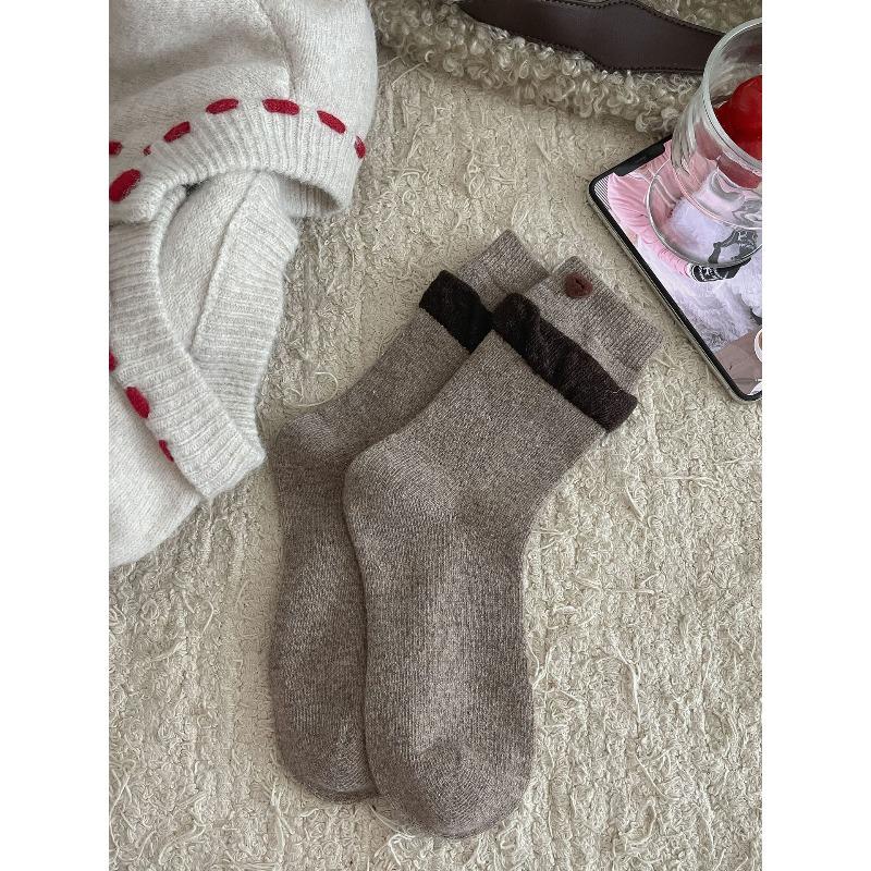 Winter Coffee-colored Autumn and Winter Thickened Warm Wool Socks, Women's Black Fungus Edge Boneless Pile Socks