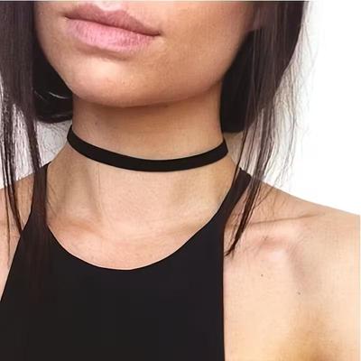 Κολιέ και μενταγιόν – Chokers