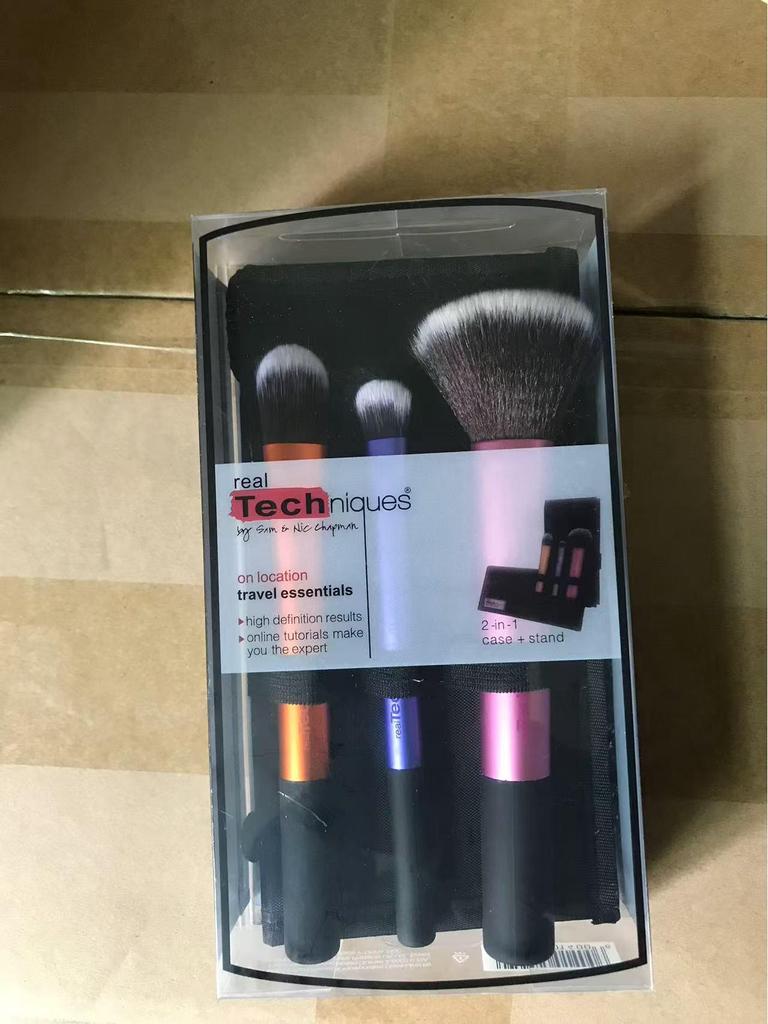 American RT 1407 Tragbares Make-up Pinselset: Rouge-, Foundation- & Highlighter-Pinsel