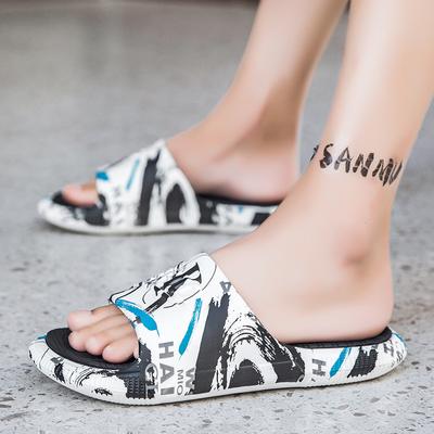 FashionMen Slippers Slip On Outdoor Fashion Slippers Platform Slides Non Slip Trend Designer Shoes Male Shoes Fashion Sandals
