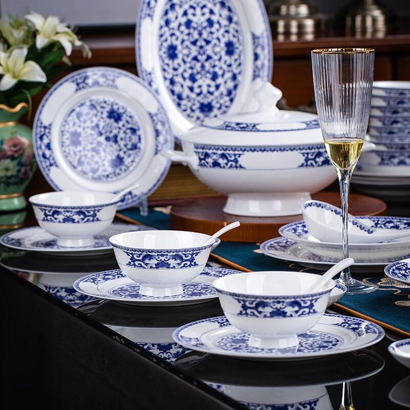 LISM Jingdezhen 38-Piece Blue & White Porcelain Dinnerware Set