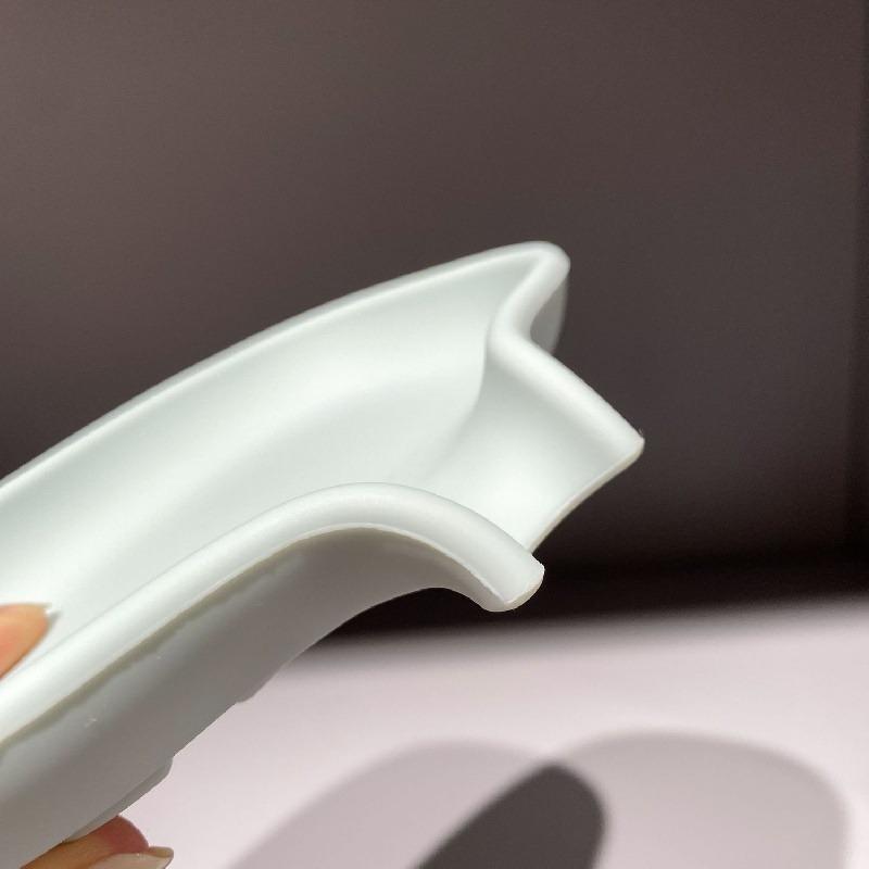 Minimalist Soap Holder - 1pc Simple Plain Soap Dish, Drain Soap Tray For Bathroom Accessories