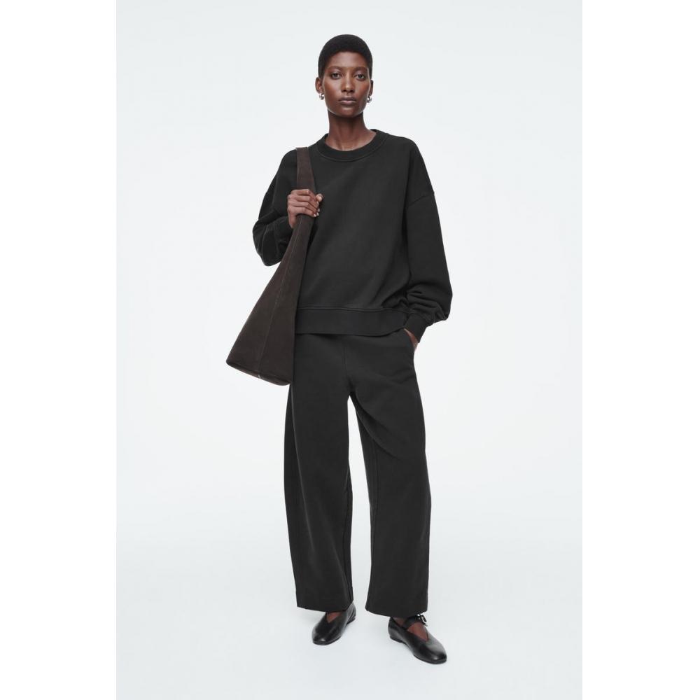 

Cos Japan Barrel Leg Jogger Pants Black/S