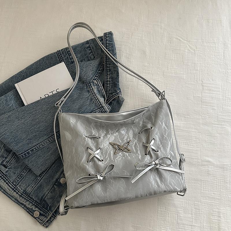 

Проста та модна сумка-тоут великої місткості жіноча 2024 нова проста та модна сумка-тоут великої місткості для поїздок на роботу модна сумка через плече срібний