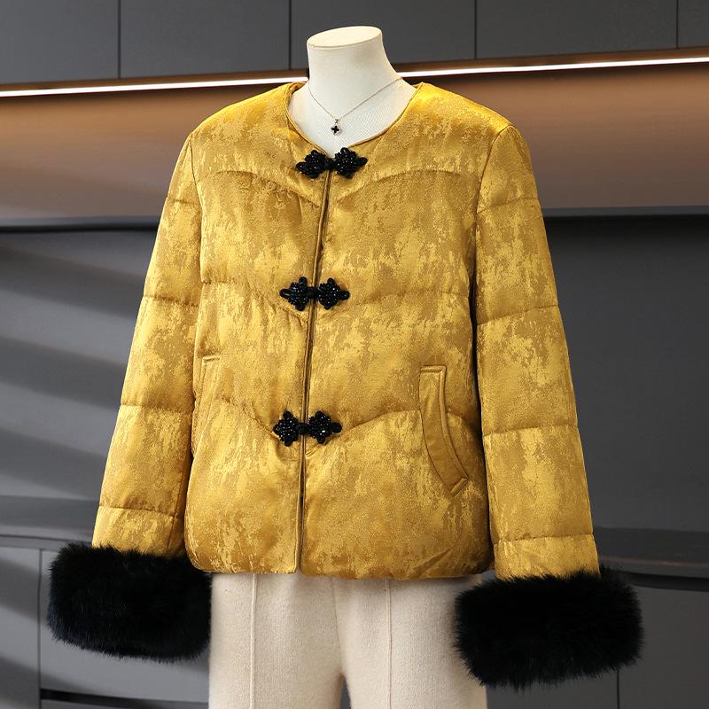 

Chinese Style Down Jacket with Fox Fur for Mother-in-Law Wedding - Winter Coat for Middle-Aged and Elderly Women L (90-110 lbs) жовтий