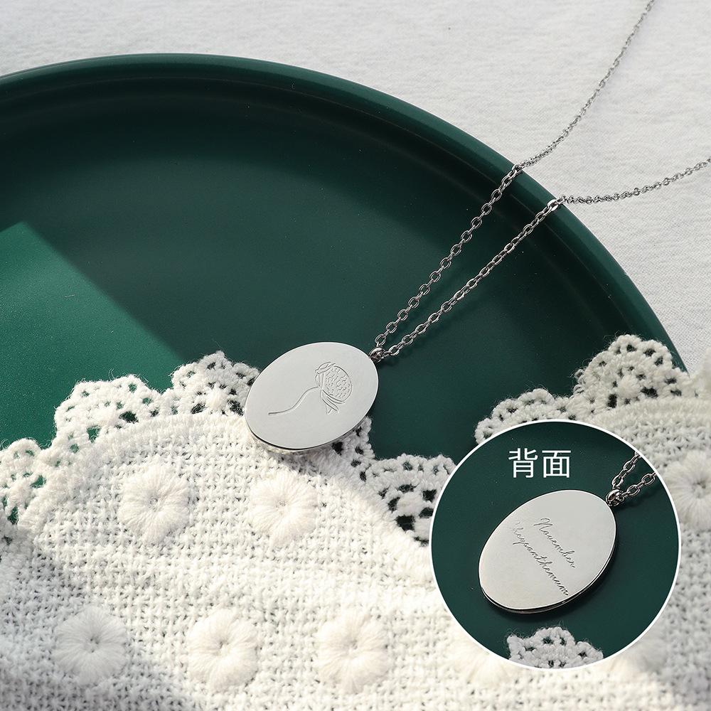 Style Engraved Flower Pendant Titanium Steel Necklace, Retro Fashion Women'S Gold-Plated Non-Fading Necklace Jewelry