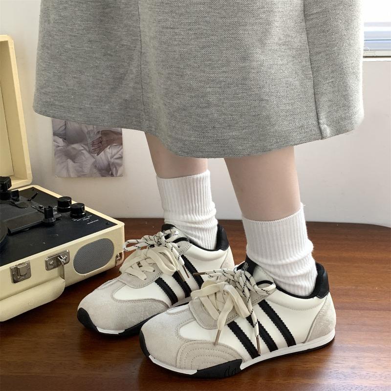 New spring and autumn women's versatile casual sneakers women's giant good-looking red little white shoes