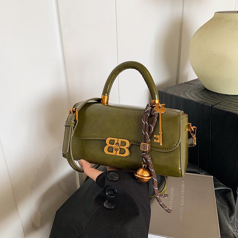 Glossy Women's Shoulder Bag with Vintage Key Pendant - 2025 Autumn/Winter Collection