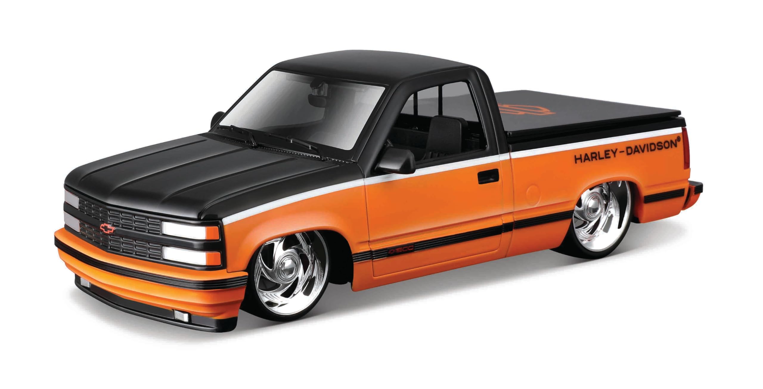 

Maisto 1/24 scale Chevrolet 454 SS 1993 Pickup in Black/Orange, Harley-Davidson Custom Series / Diecast Model Car, Finished Model, 32274