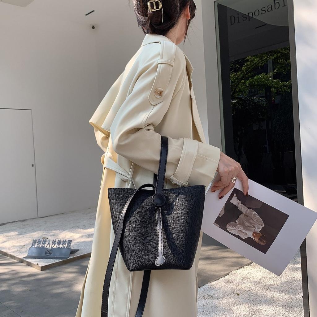 Cowhide Women's Bag New Bucket Bag Women's Messenger Bag Portable High-end Niche Single Shoulder Leather Women's Bag