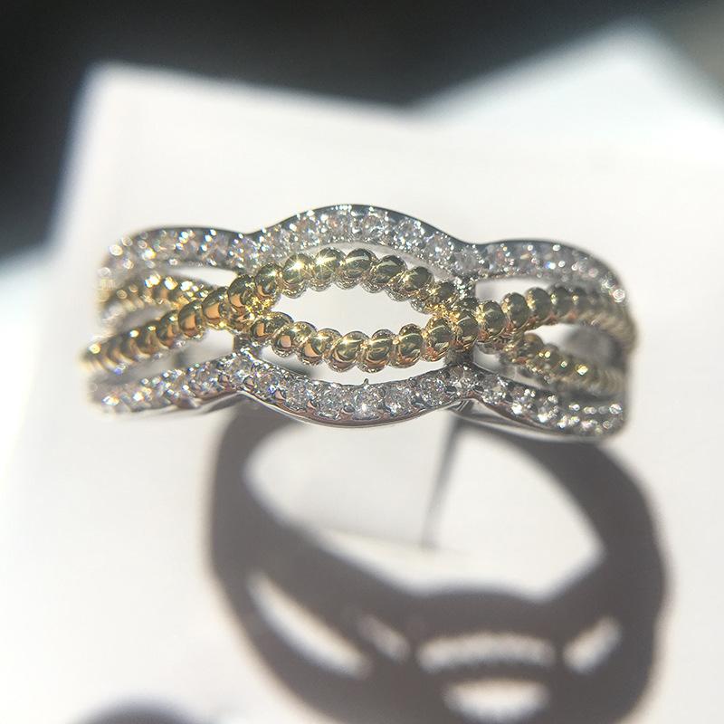 Twist Schmuck, Liebe ineinander verschlungen Anhaltender Goldfarbton Ring Beliebter Schmuck