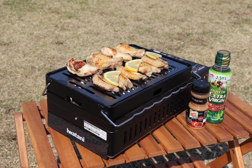 (11) 6.0mm Thick, 180mm x 280mm, Fully Slit, Extra Thick Iron Plate, Iwatani, Compatible with Robata Grills and Grills (Stove not included)