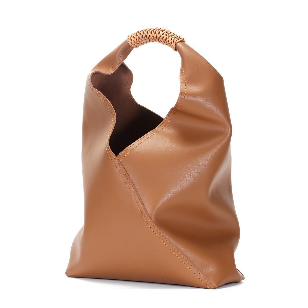 Leather women s bags large-capacity bags women s new luggage leather goods women s portable shoulder commuter tote bag коричневый