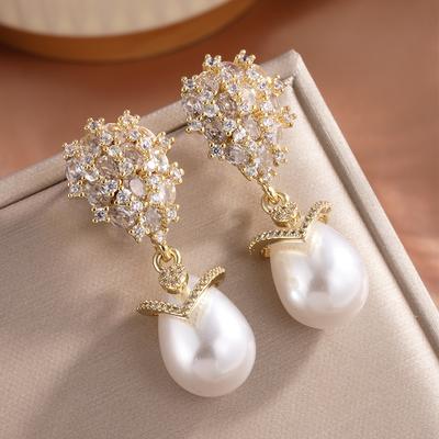 Auskarai – Kabantys auskarai